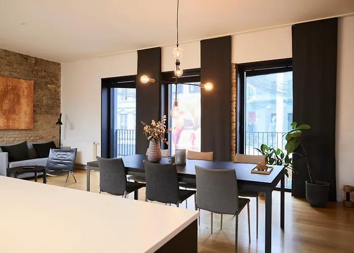 Søndergade - “strøget” *